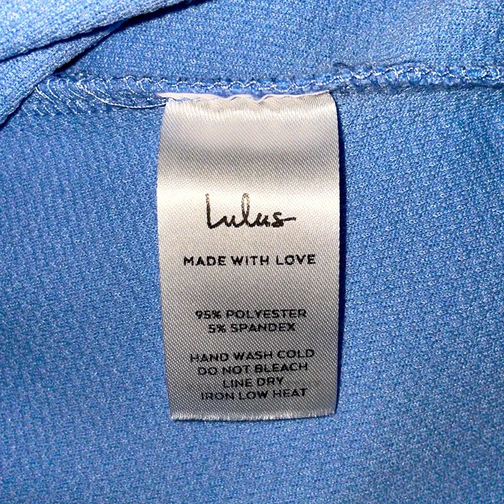 NWT.  Lulus Pleated sleeveless dress.  Size S. - Picture 6 of 6